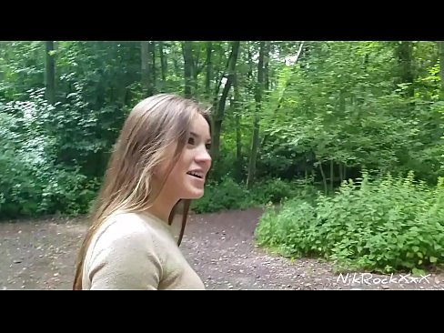 ❤️ Ech hunn dem Evelina virgeschloen datt mir op enger ëffentlecher Plaz fécken! Si sot jo. Dunn hunn ech hatt an den Arsch gefickt an an hirem Mond kum. Dunn huet si sech selwer gepisst. ❤️ Qualitéit Porno bei eis ❤