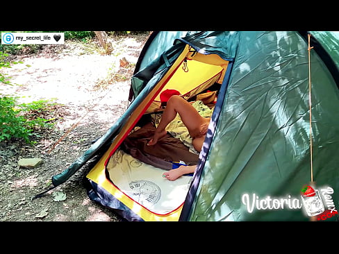 ❤️ Gefilmt op Kamera Passionéierte Rucksack Stranger an engem Zelt ❤️ Qualitéit Porno bei eis ❤